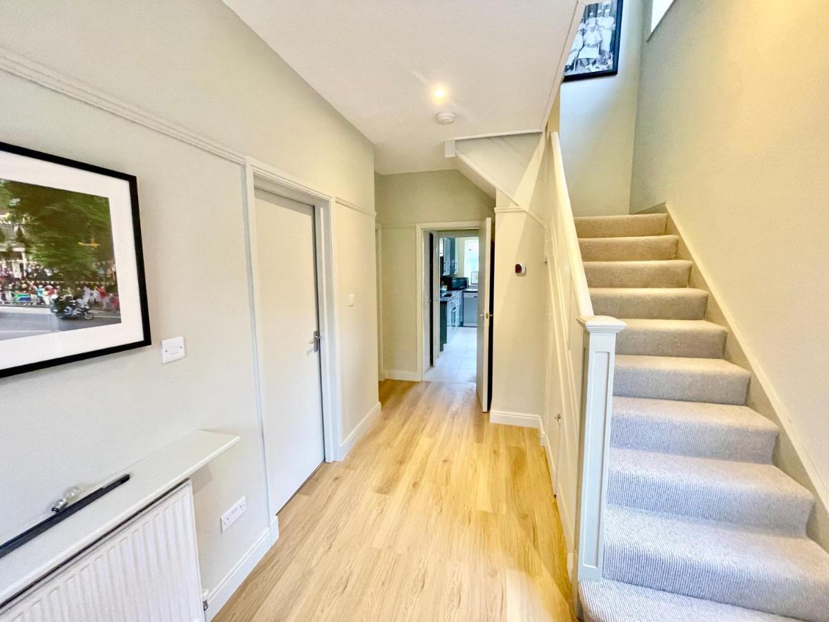 Central Townhouse With Free Off Road Parking And Garden York Exteriér fotografie