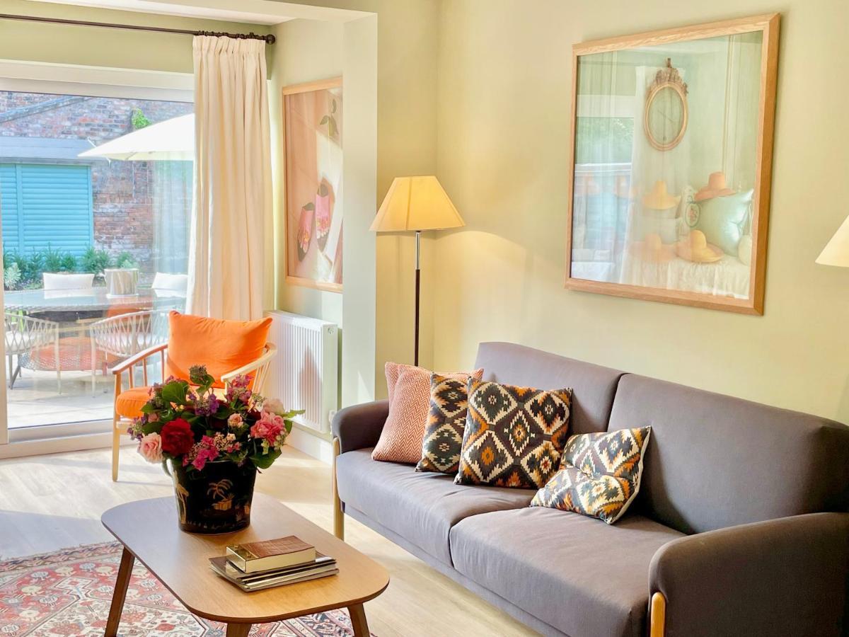 Central Townhouse With Free Off Road Parking And Garden York Exteriér fotografie